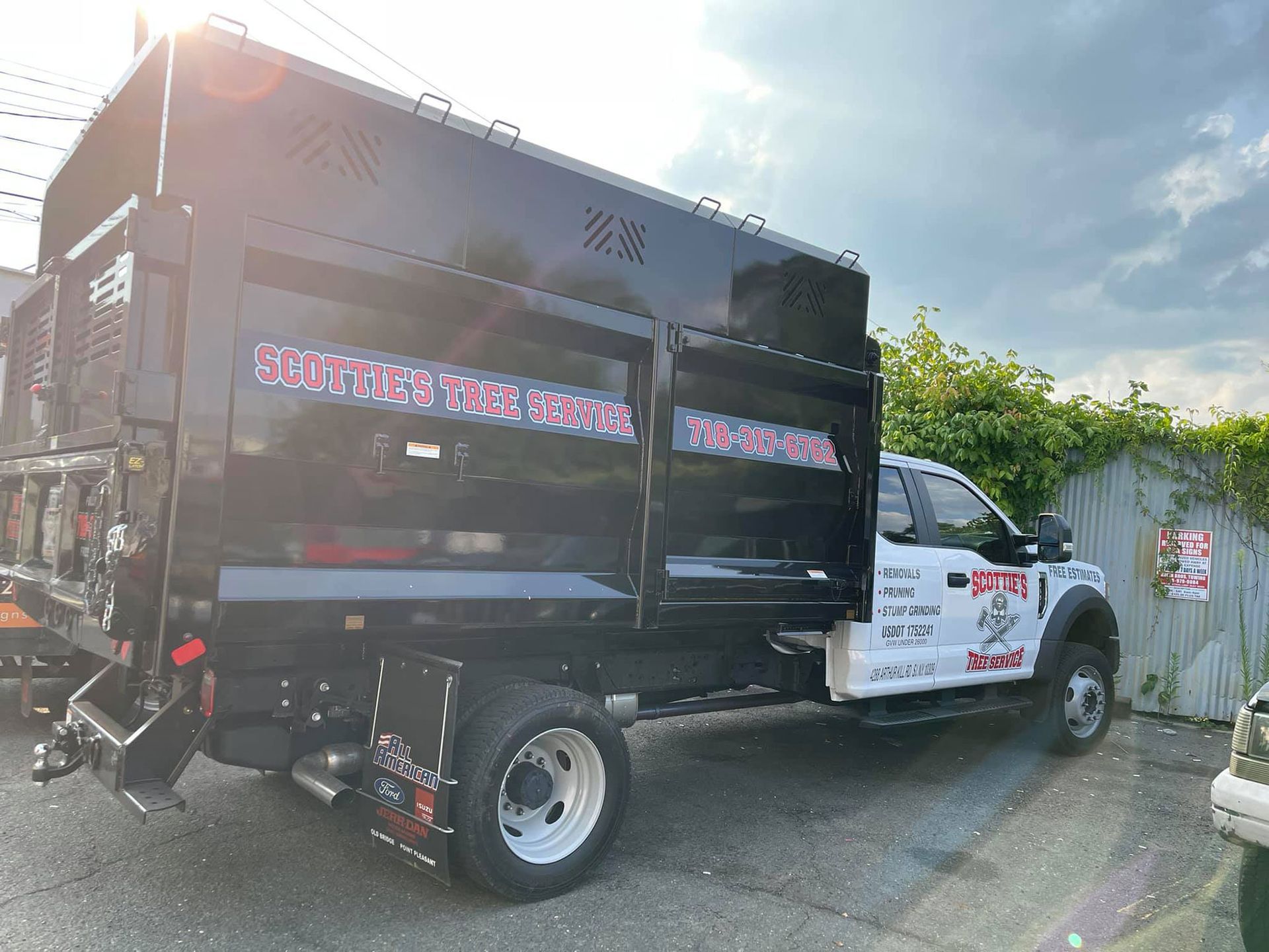 Arborist Scottie’s Tree Service Staten Island, NY