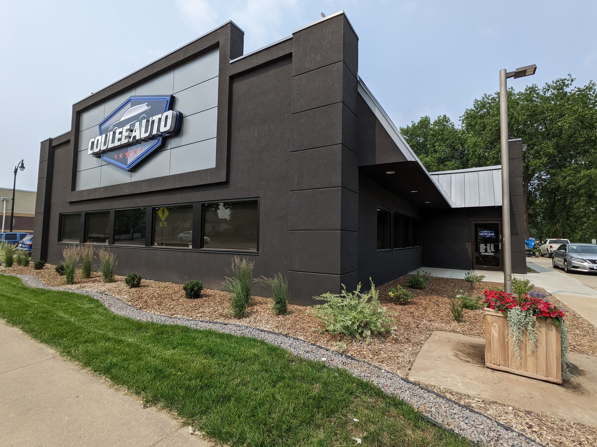 Coulee Auto storefront