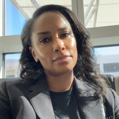 Toni Duclottni-Harich