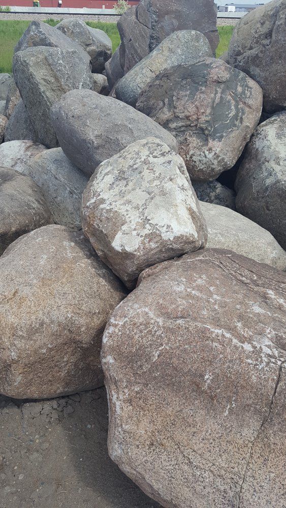 2-5' Large Boulders