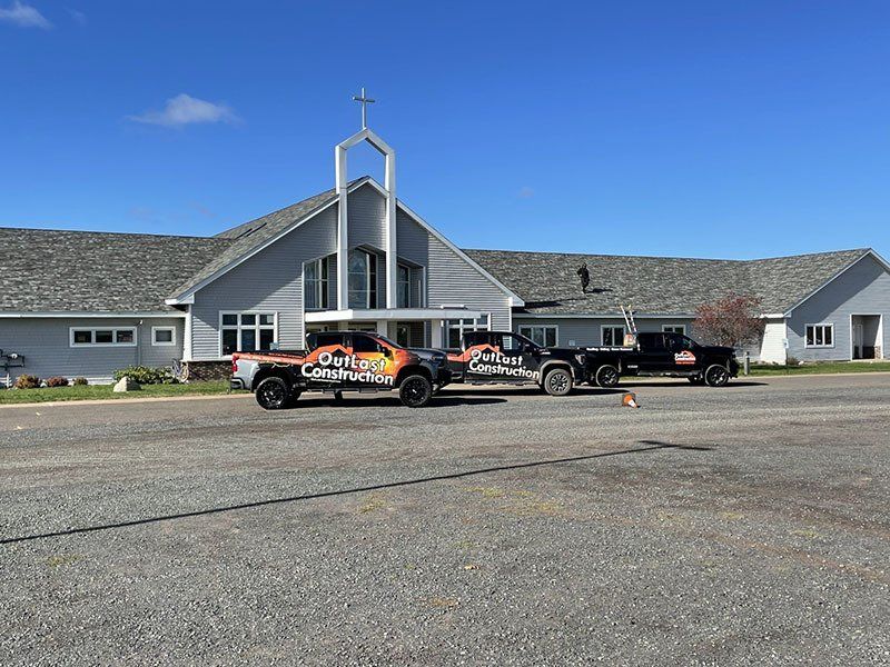 Commercial construction and roofing