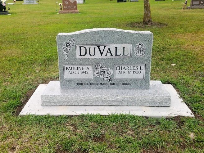 Companion headstone