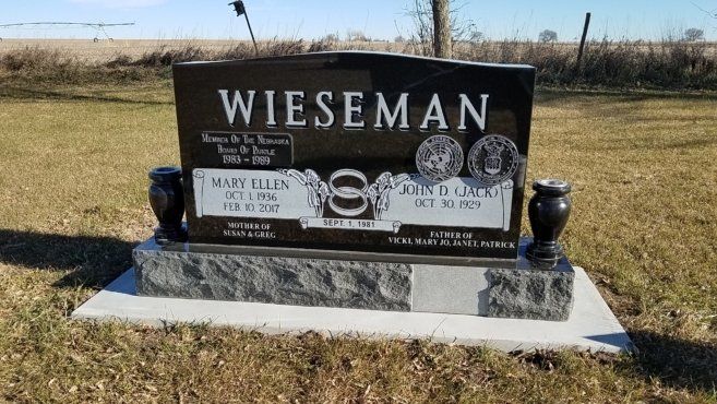 Companion headstone