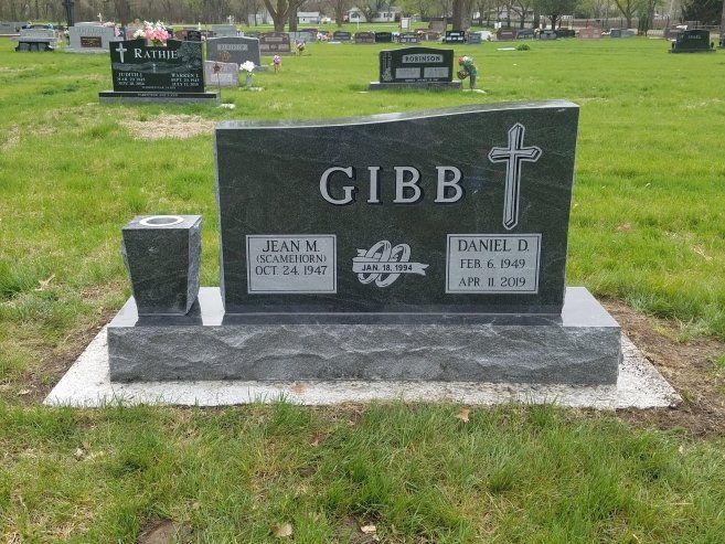 Companion headstone