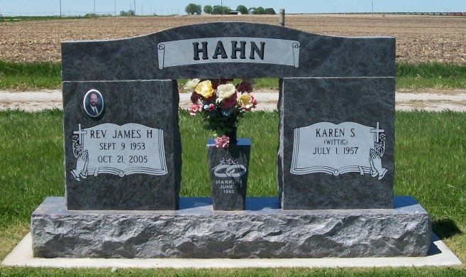 Custom monument