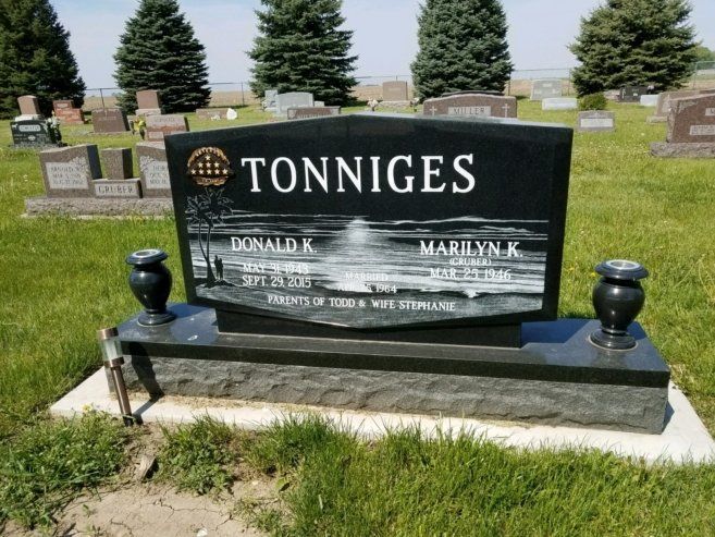 Companion headstone