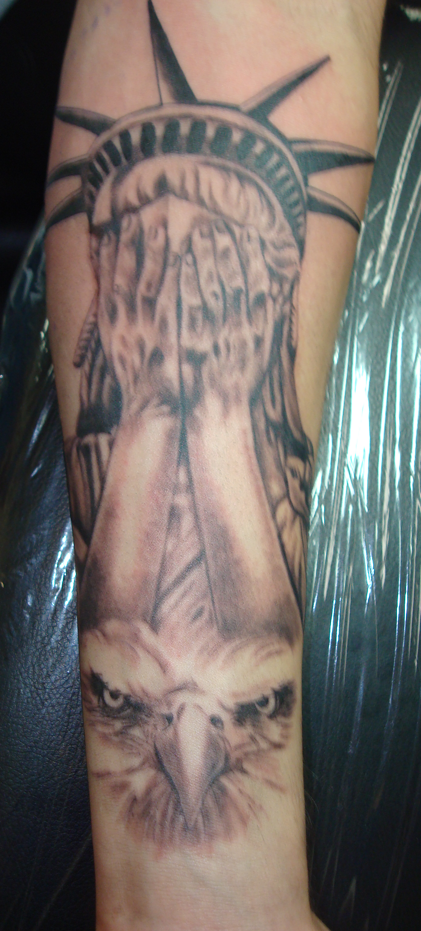 Tattoo hands