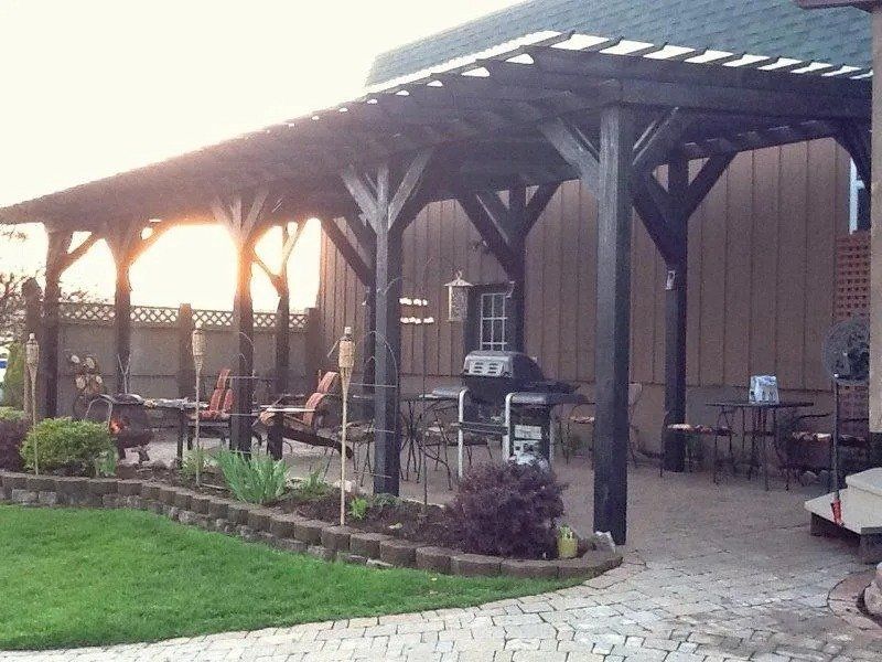 Black pergola