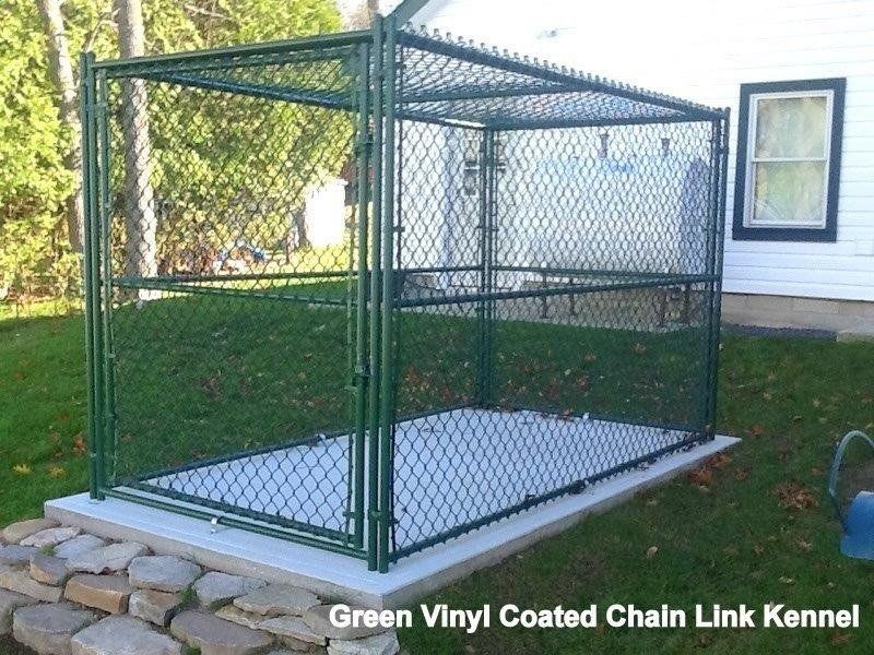 Green vinyl coated chain link
