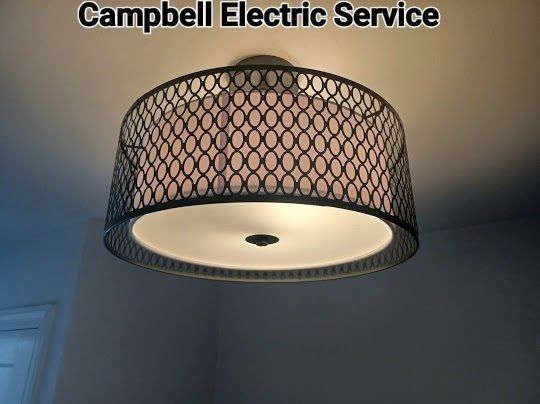 A picture of a ceiling light