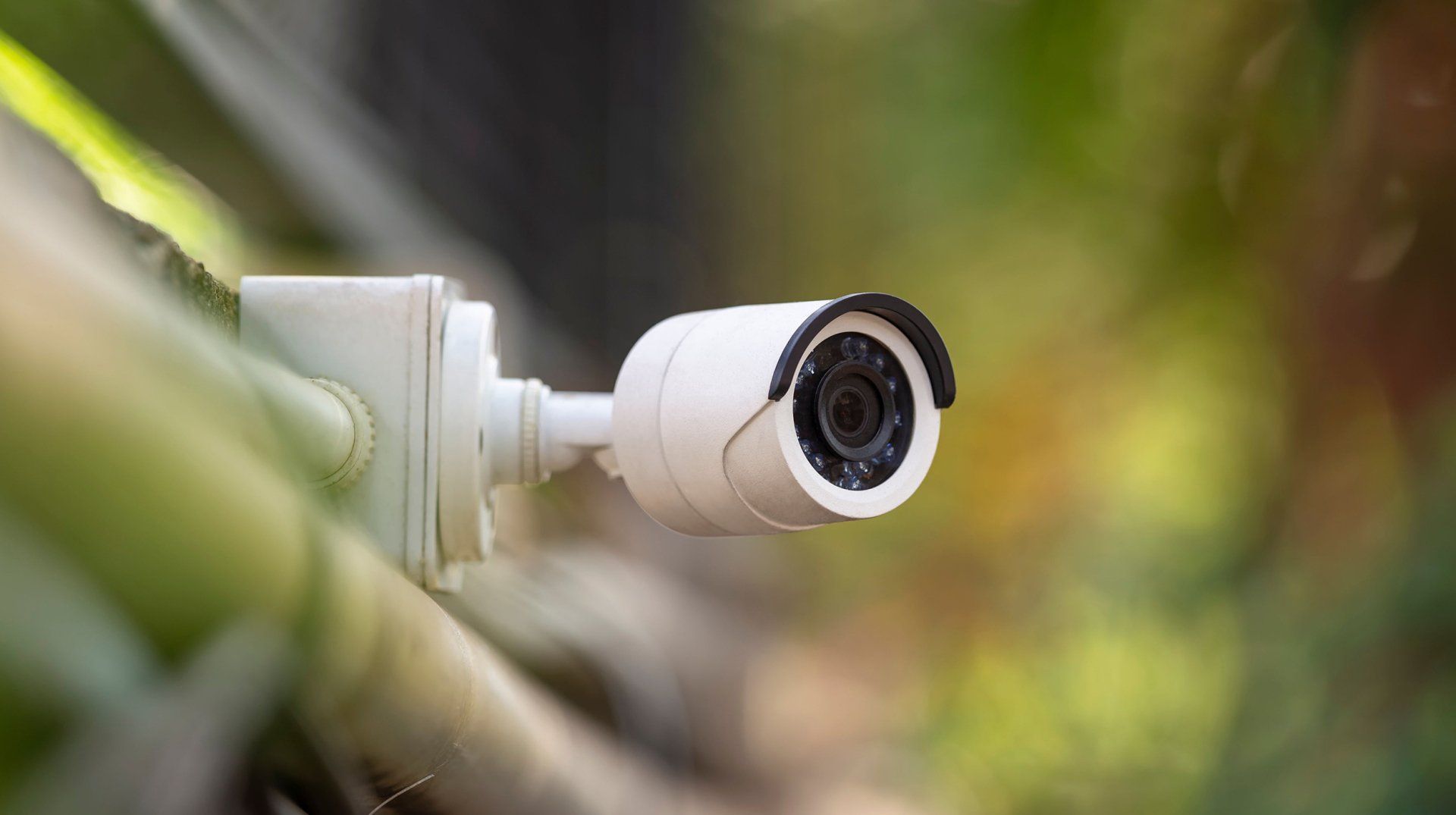 Go to my.websites.hibu.com (video-surveillance subpage)