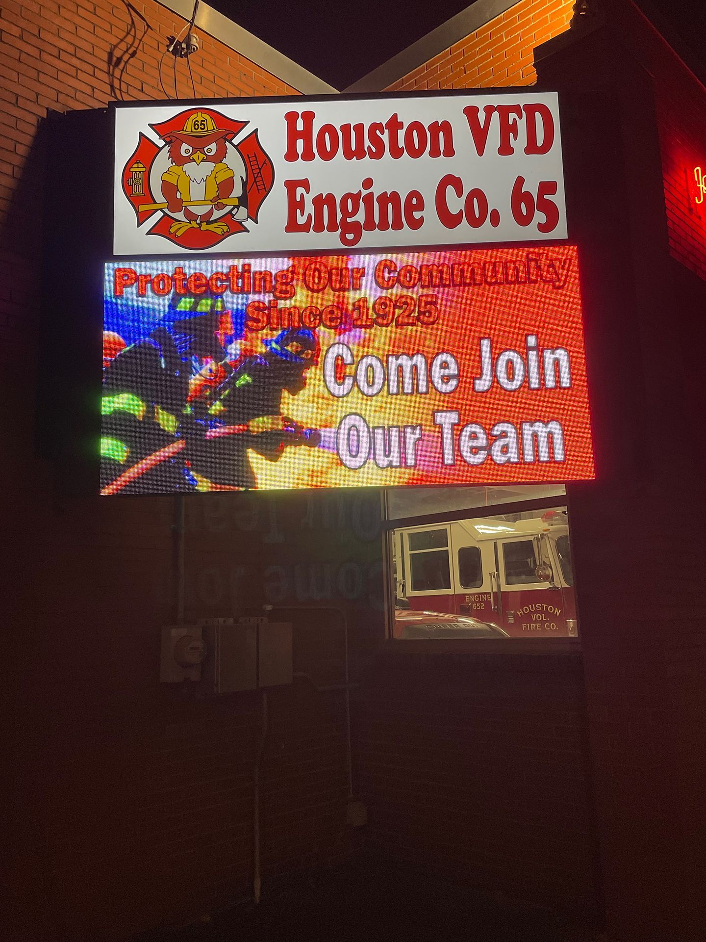 LED sign that says Come Join Our Team