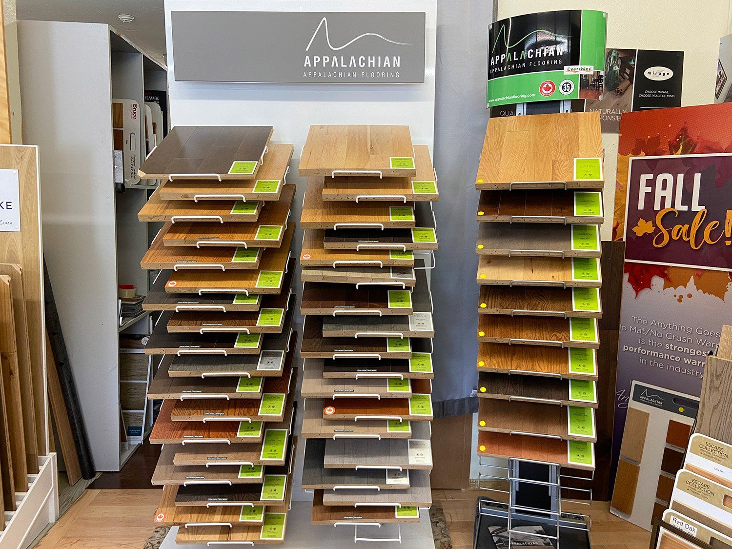 Universal Flooring & Carpets Flooring & Carpeting Salem, NH