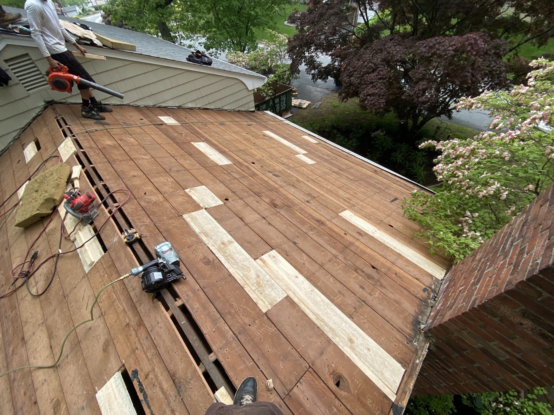roof under construction
