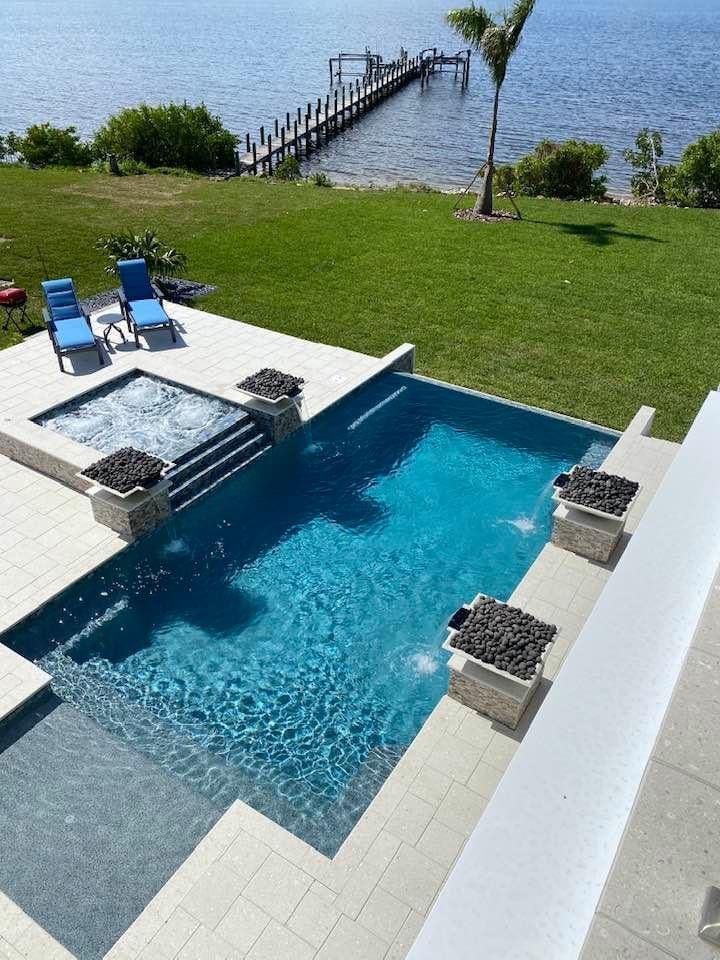 Custom pool design