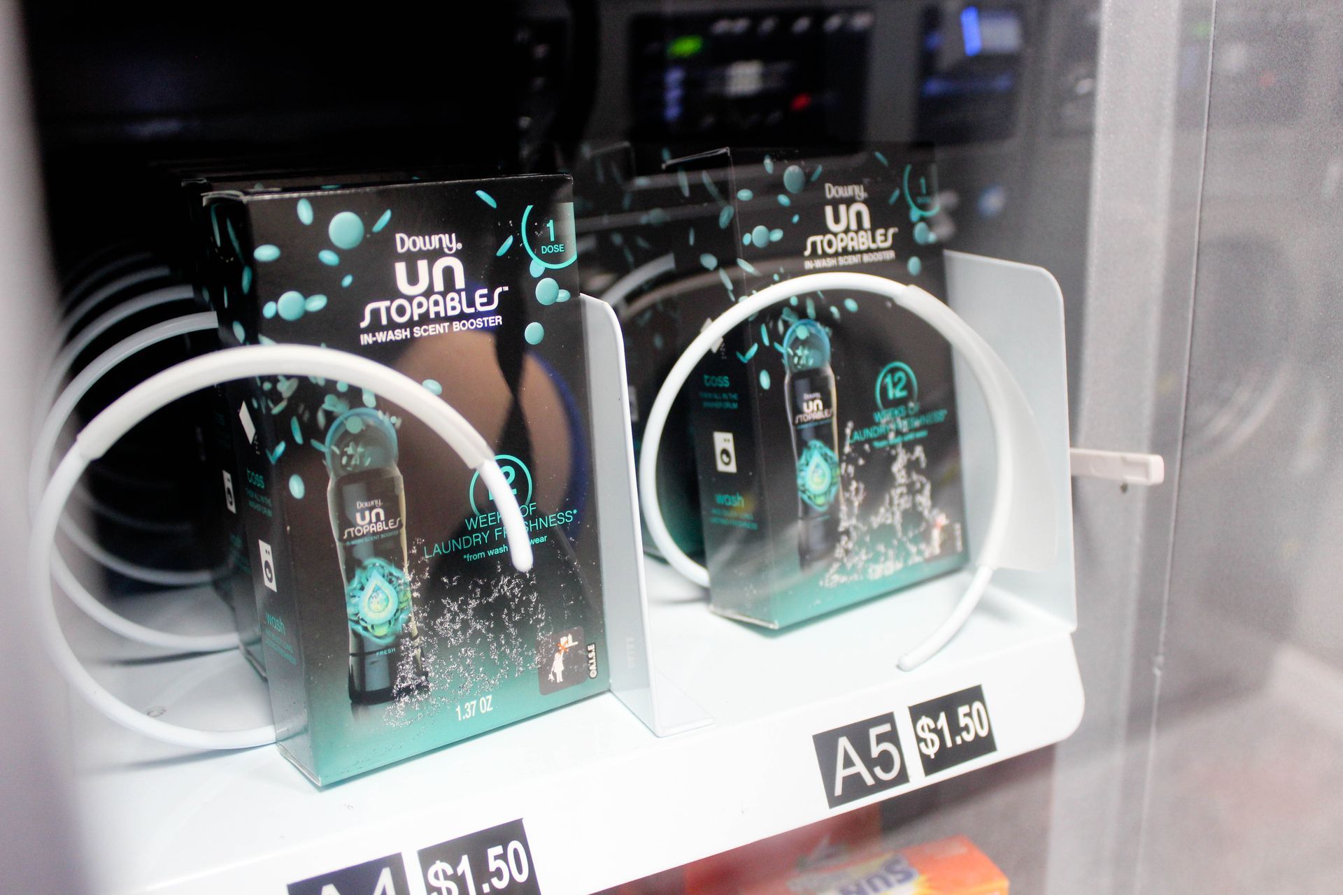 a vending machine with a price tag that says a5 $1.50