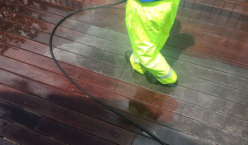 Power washing service