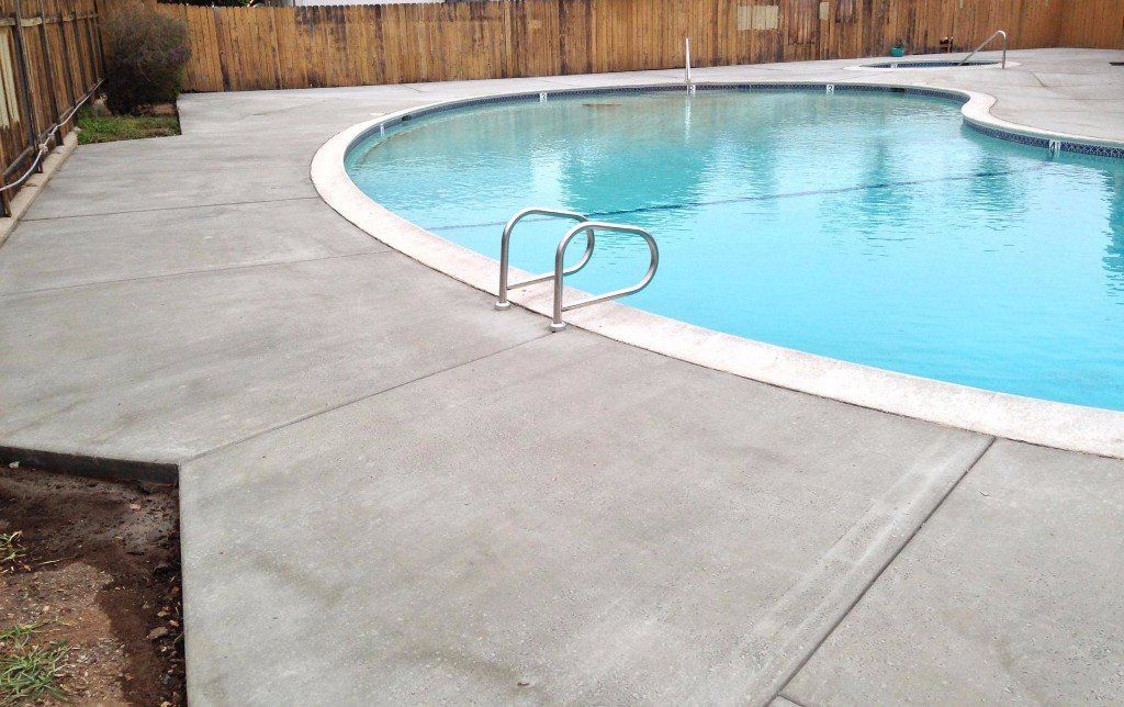 Concrete pool deck