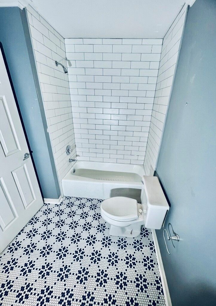 Bathroom tiled flooring