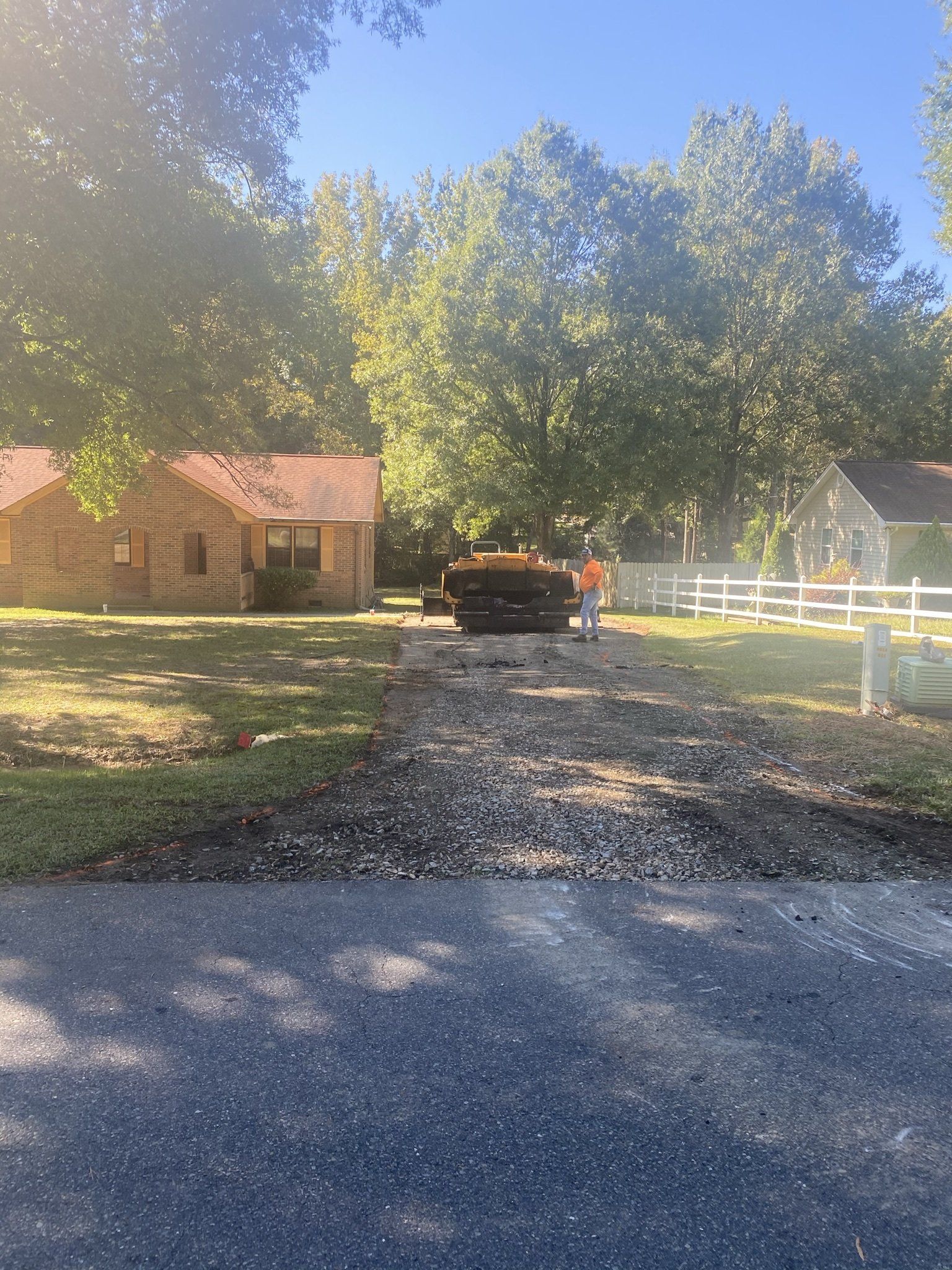 Asphalt and sealcoating services