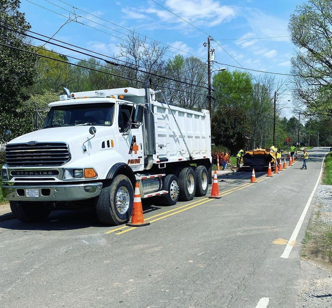 Asphalt and sealcoating services