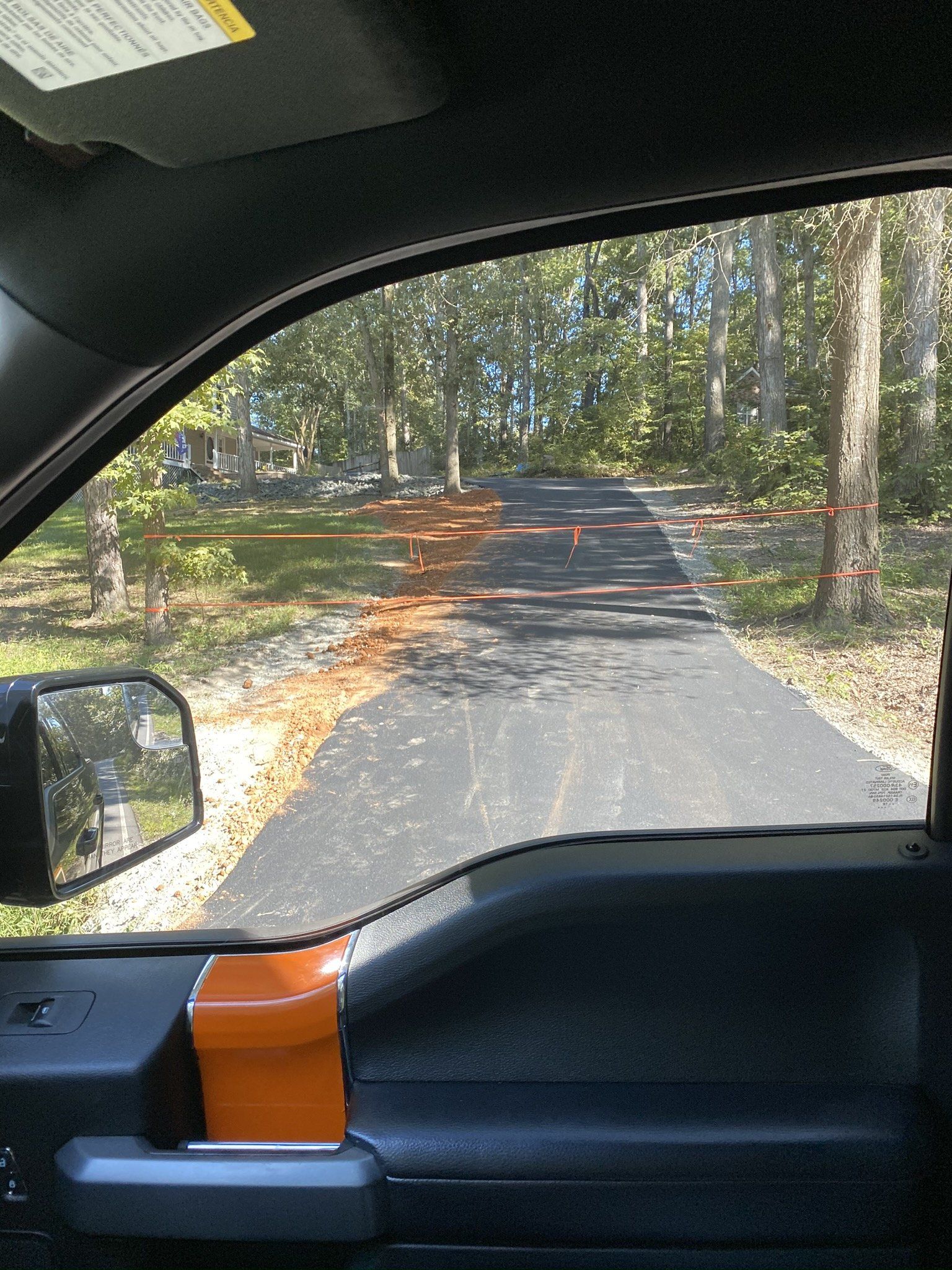 Asphalt and sealcoating services