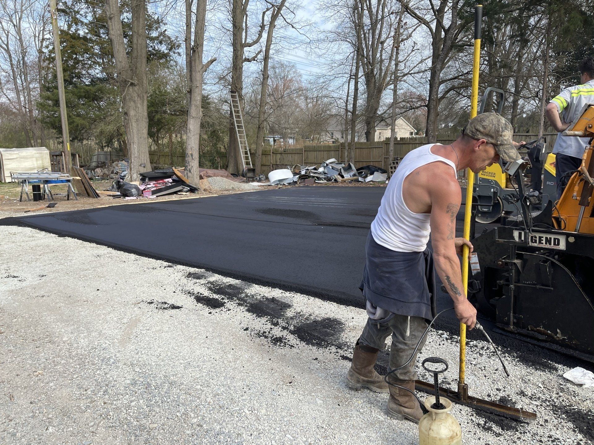 Asphalt and sealcoating services