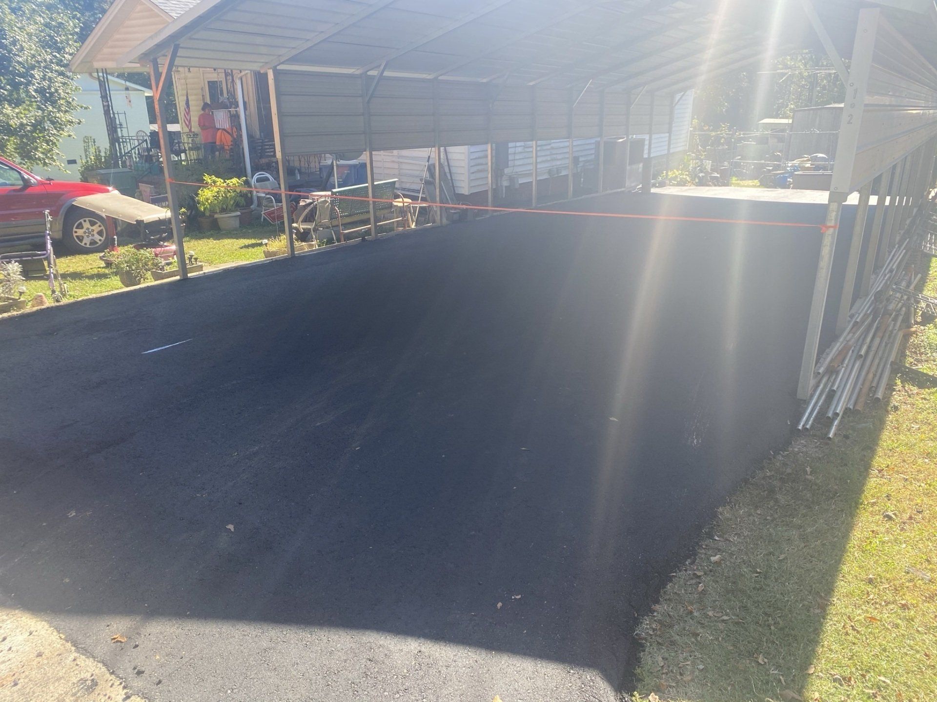 Asphalt and sealcoating services