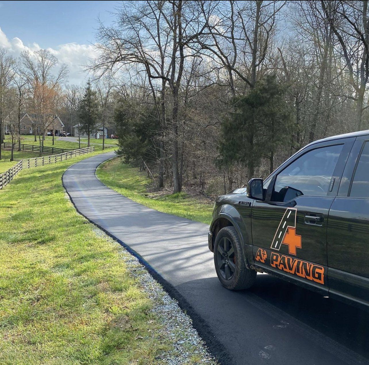 Asphalt and sealcoating services