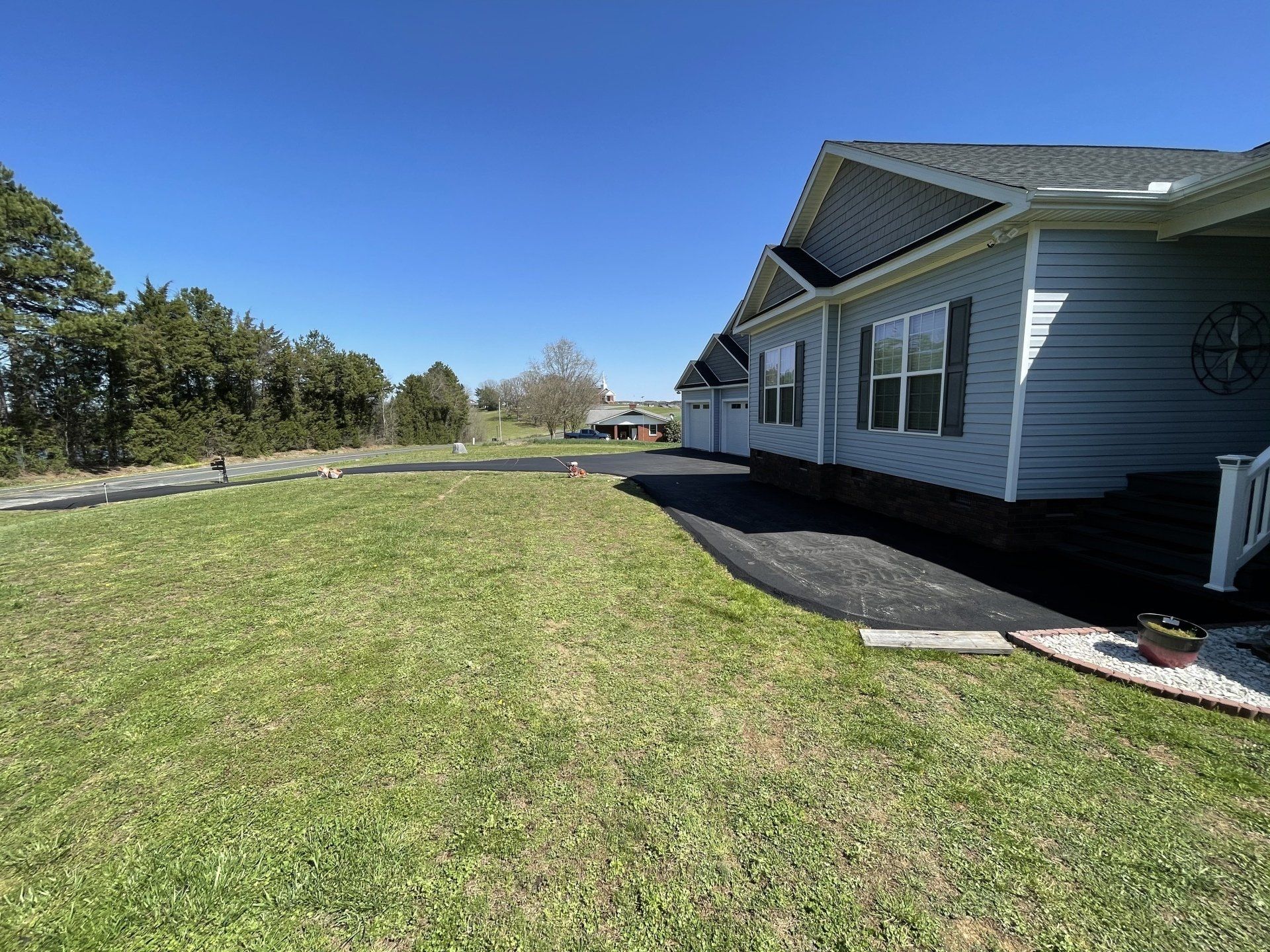 Asphalt and sealcoating services