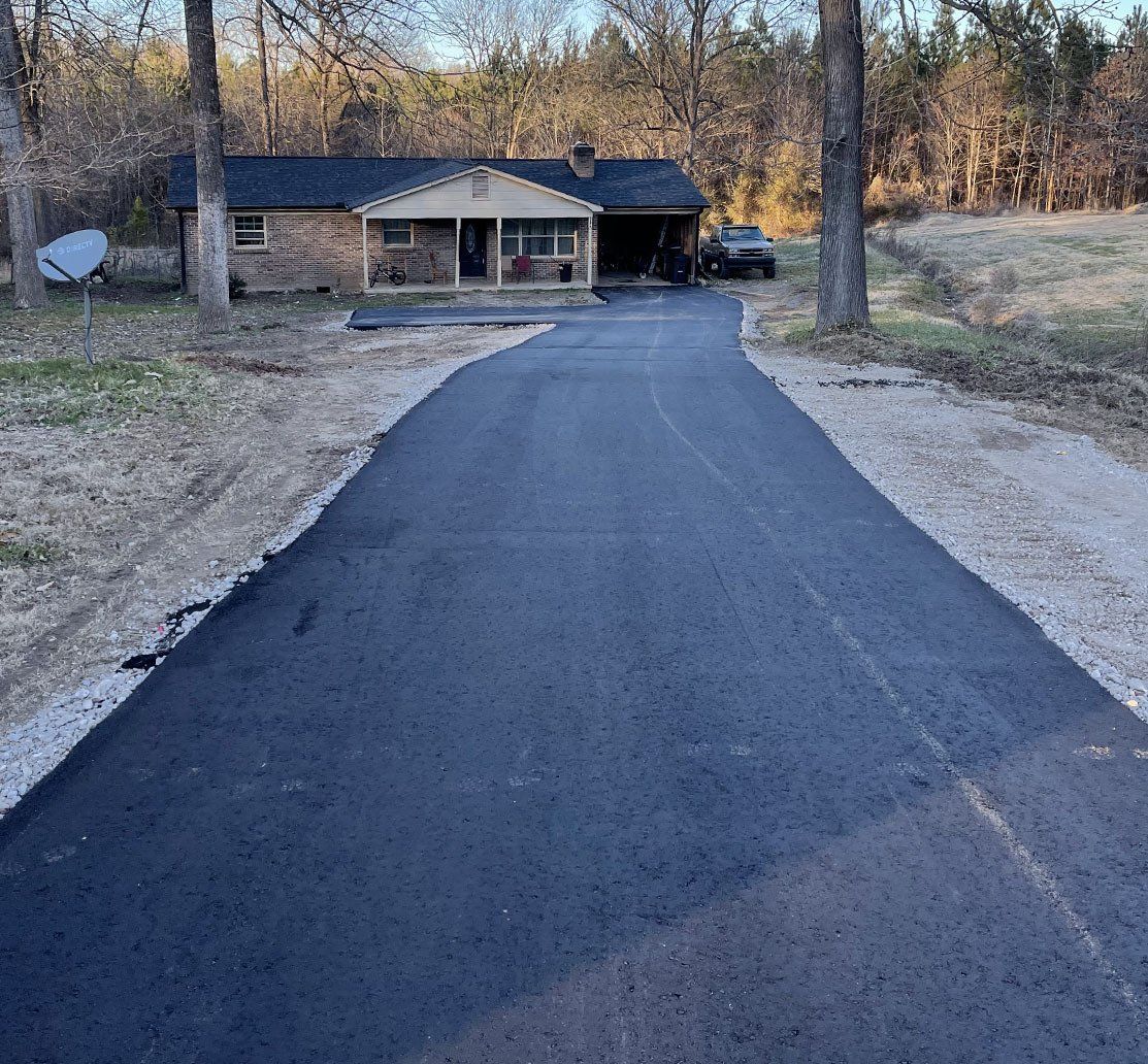 Asphalt and sealcoating services