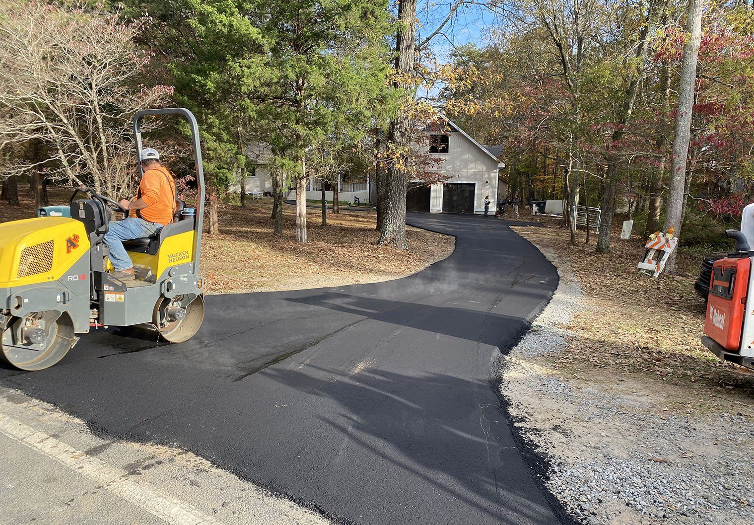 Asphalt and sealcoating services