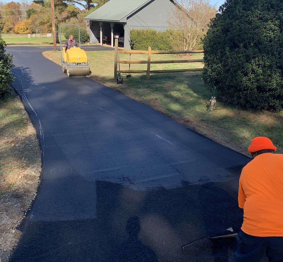 Asphalt and sealcoating services