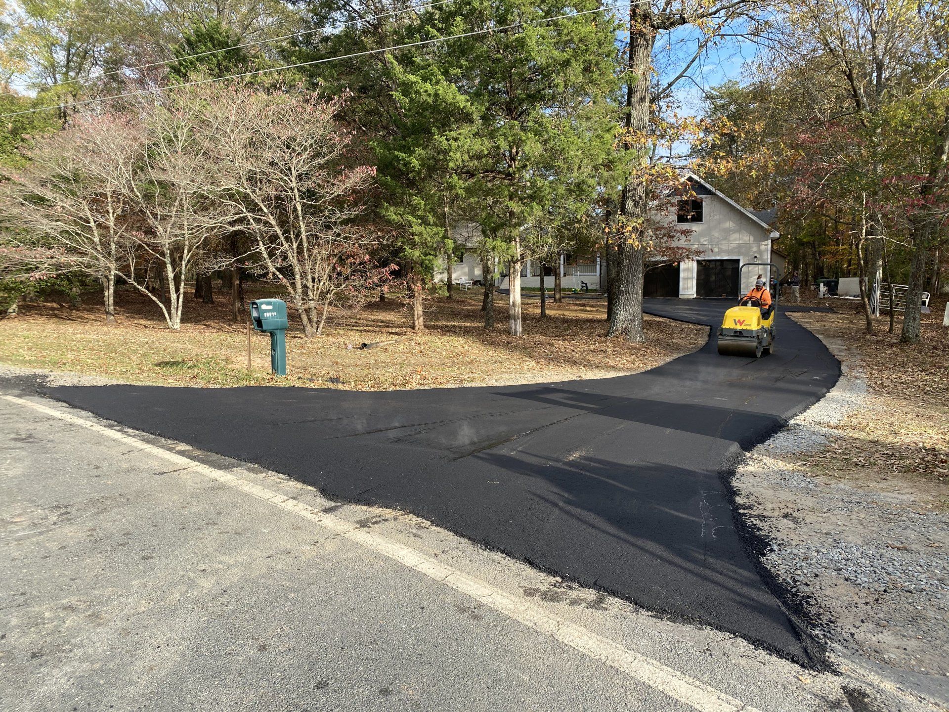Asphalt and sealcoating services