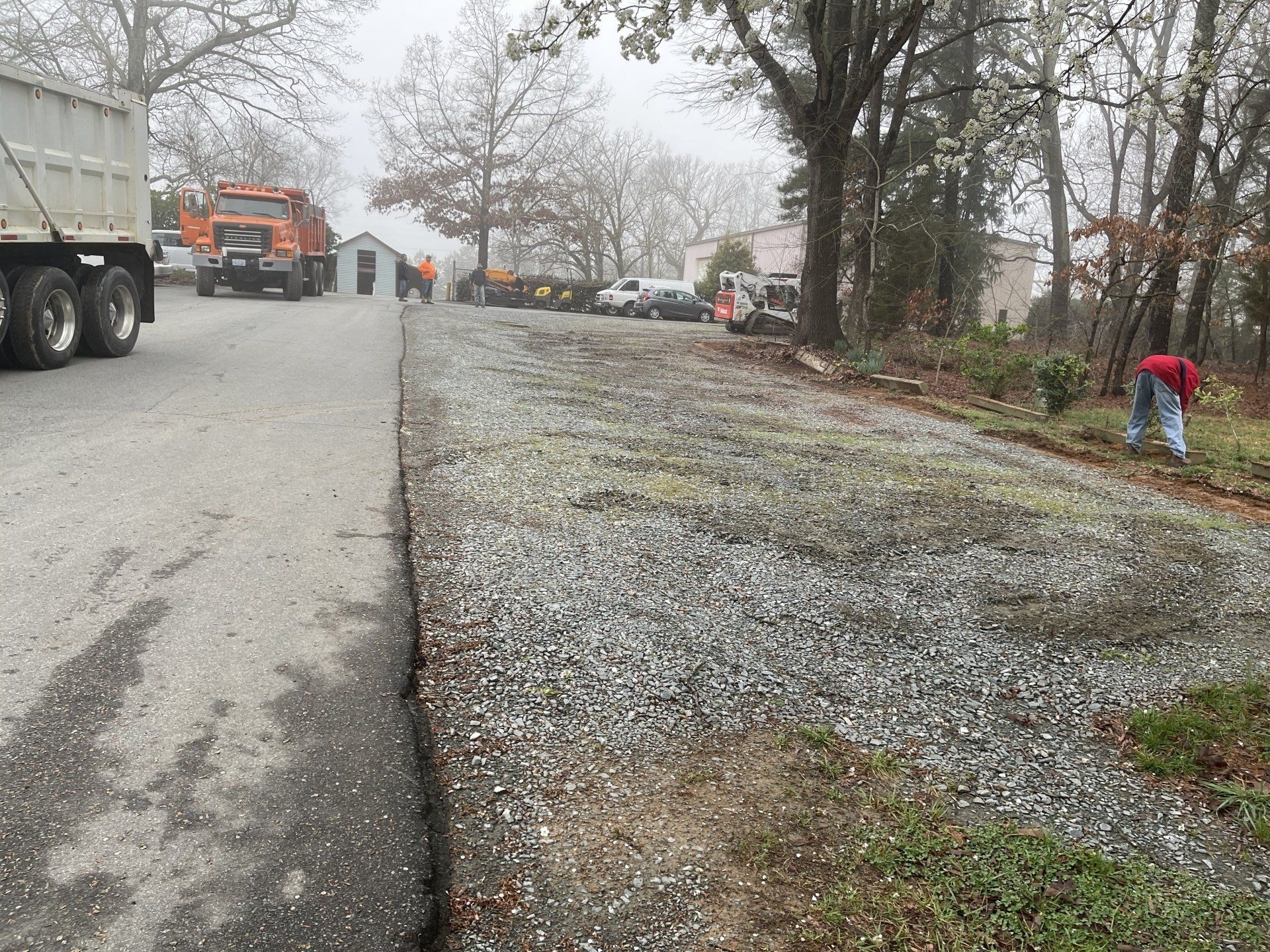 Asphalt and sealcoating services