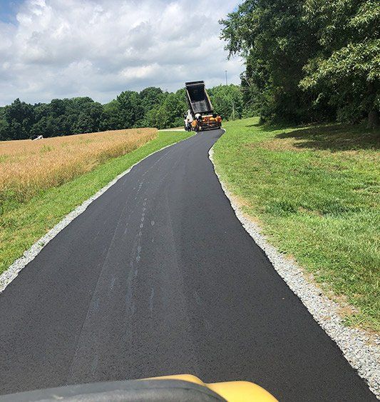 Asphalt and sealcoating services