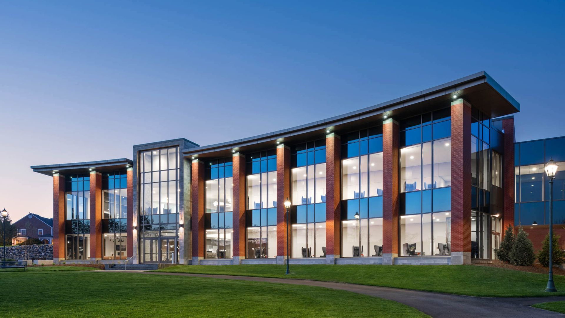 A large building with a lot of windows and columns