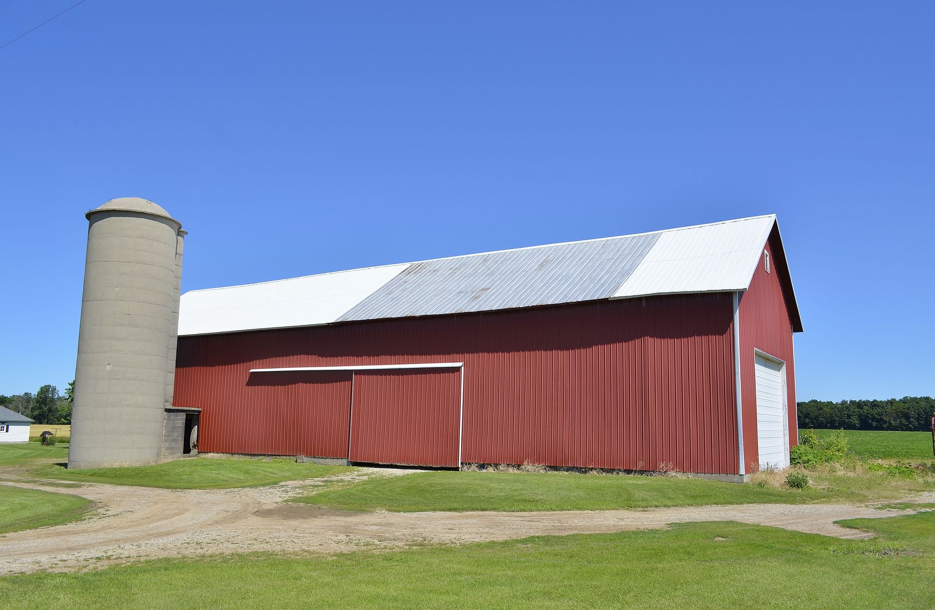 custom pole barn