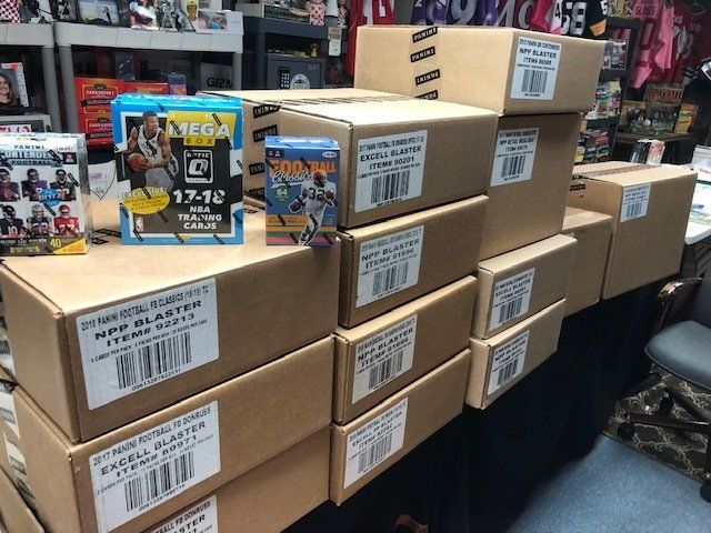 Gizmo's Sportscards photo