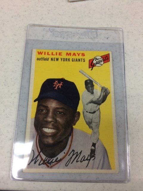 Gizmo's Sportscards photo