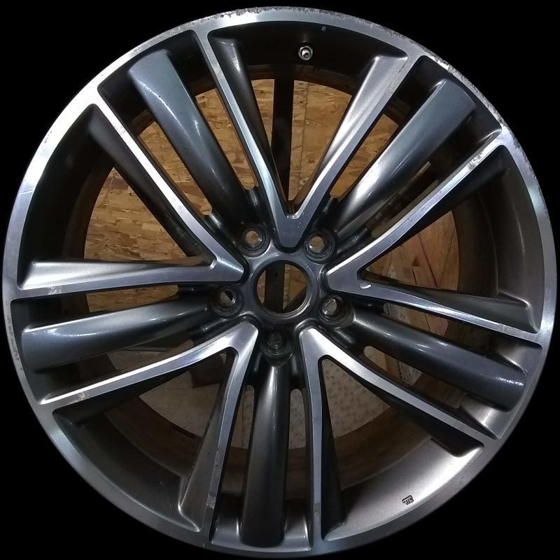 Infiniti Wheel Before