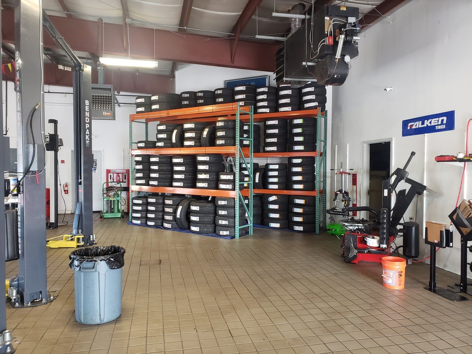 New tires service - Vails Gate Tire & Auto - 898 Blooming Grove Tpke New Windsor, NY 12553