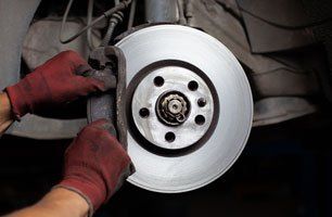 Brake inspection - Vails Gate Tire & Auto - 898 Blooming Grove Tpke New Windsor, NY 12553