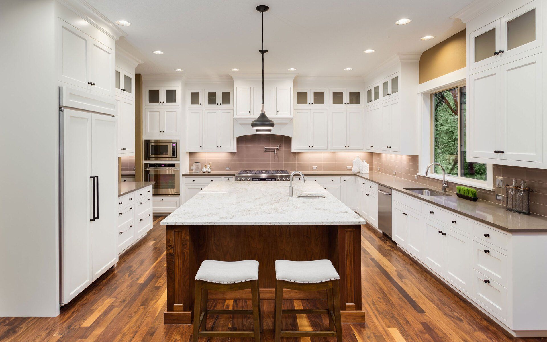 Wardens Kitchen & Appliance Gallery kitchen