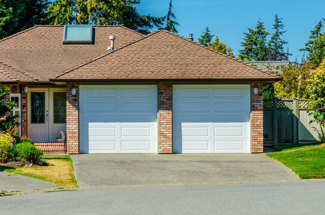 Steel Doors | Wayne Dalton Steel Carriage | Exeter, RI