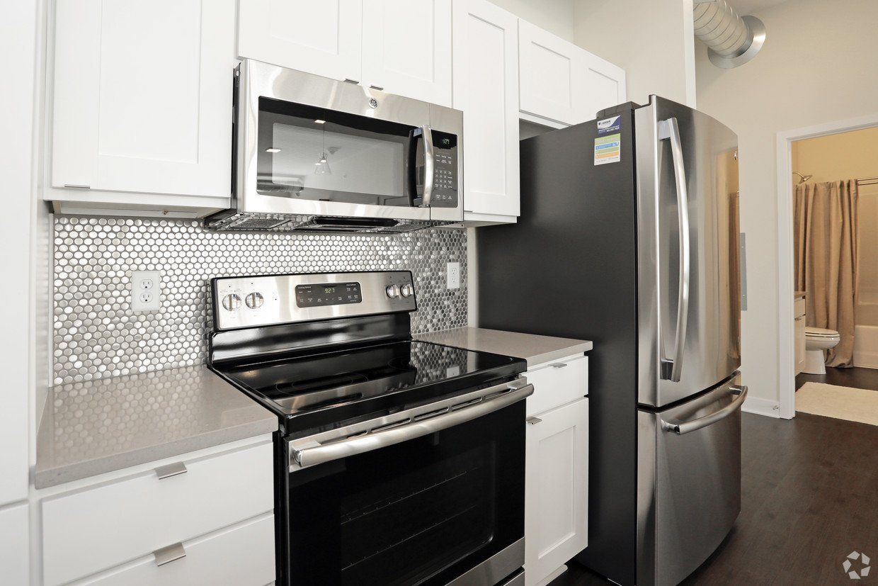 Countertops Quartz Countertop West Des Moines, IA