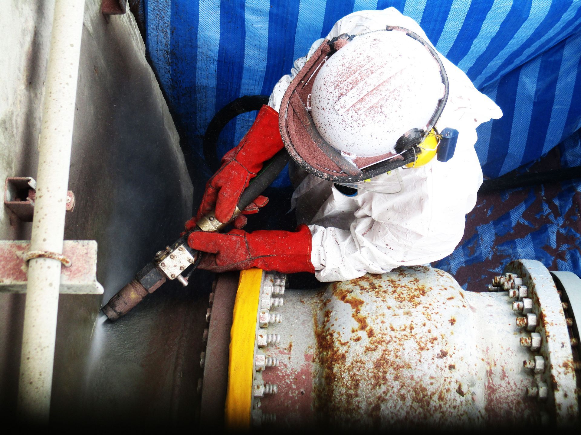 dustless blasting