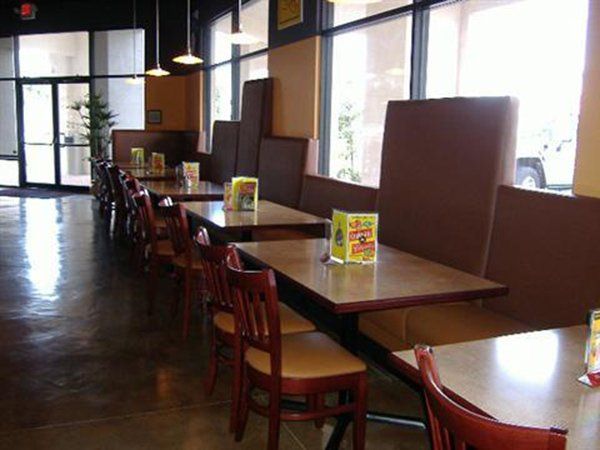 South Street City Grille - Naples