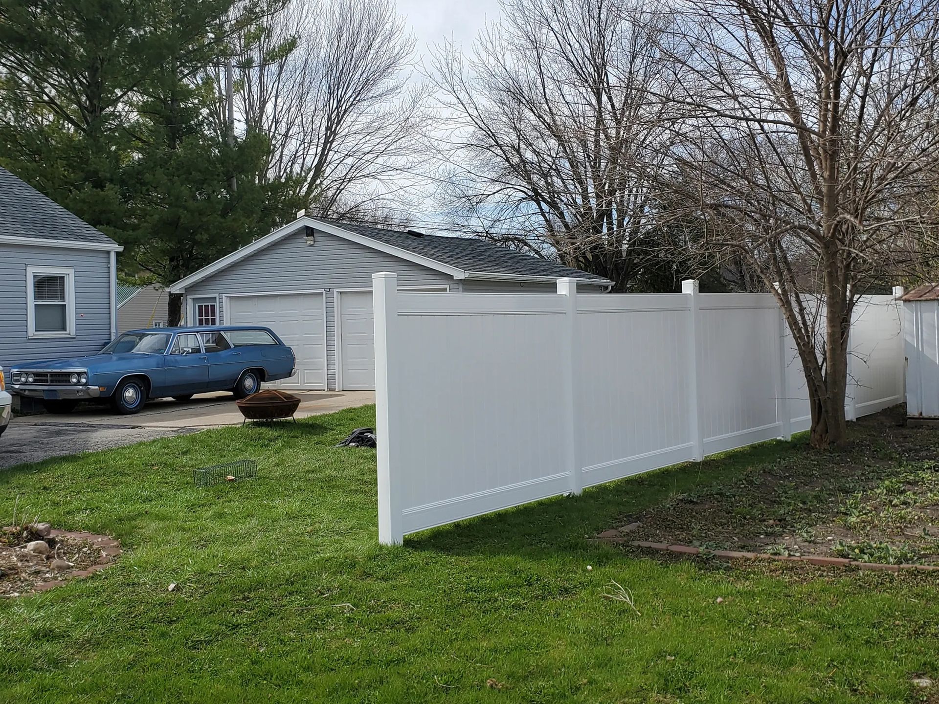 Vinyl fence