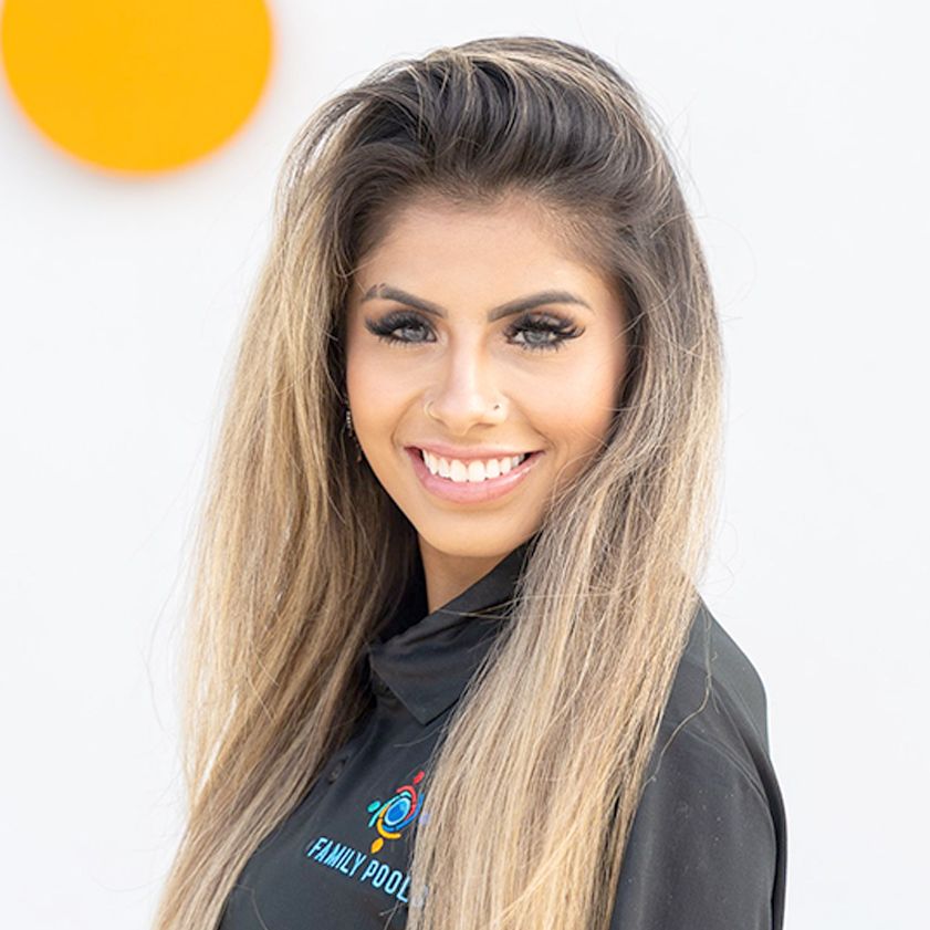 Samantha Fania headshot